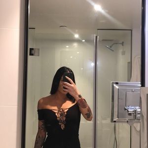 Meet your Posher, Sidney